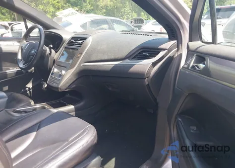 2016 Lincoln Mkc Premier из США, поврежденный, VIN 5LMCJ1C91GUJ11808